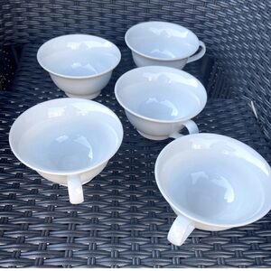 Pottery Barn Set of 5 White Porcelain Footed Tea Coffee Cups Japan Kitchenware